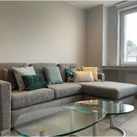 Three Bedrooms In Limpertsberg Apartment *
